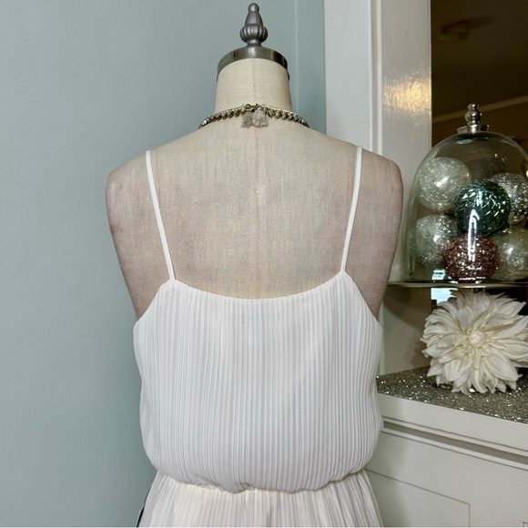 Express Off White Pleated Midi Dress with Crochet Trim Small NWT - Picture 7 of 12